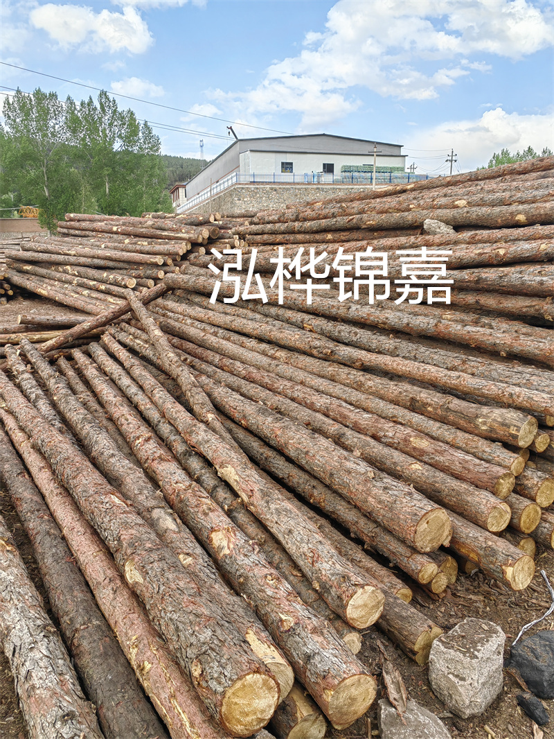 松木樁防腐施工圖片-保護環(huán)境，延長使用壽命